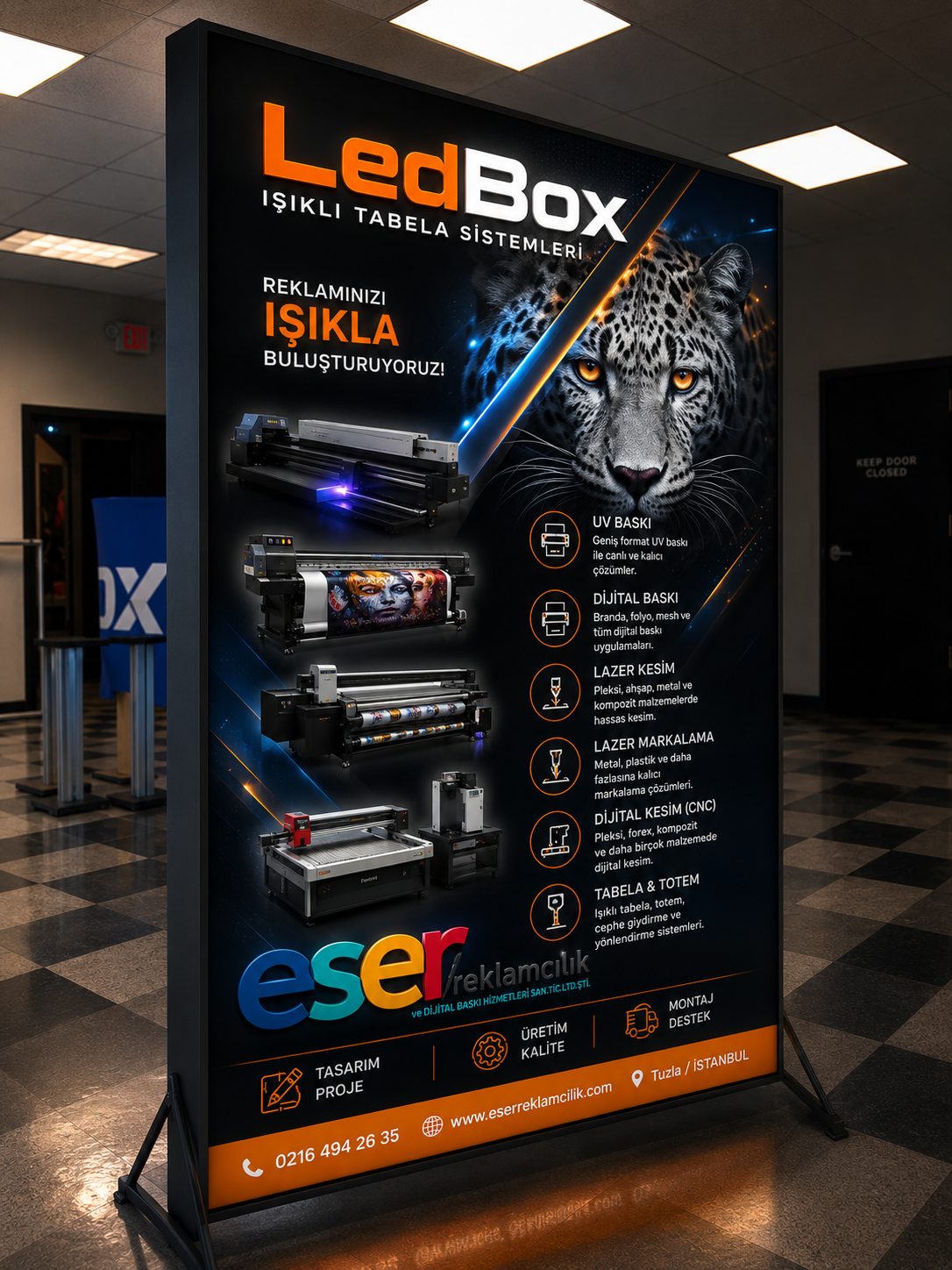 Mağaza içinde homojen LED aydınlatmalı lightbox tabela